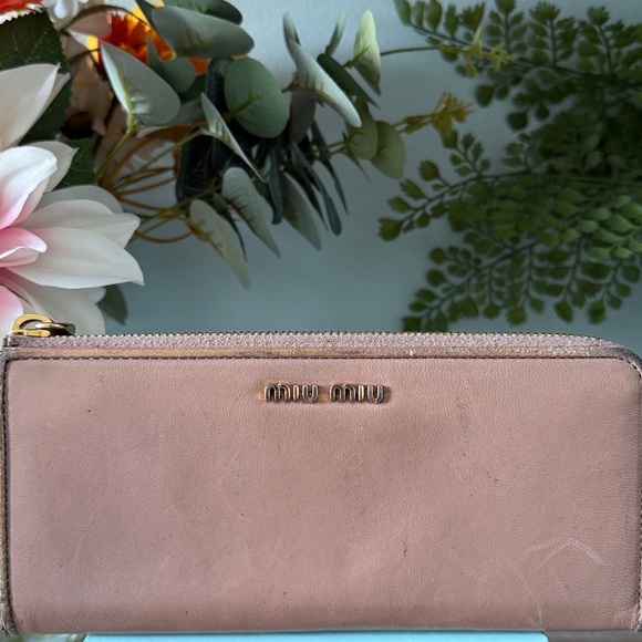 Jimmy Choo, Chloe, miu miu bundle - Picture 8 of 9